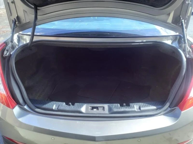 2015 Lincoln MKS - Image 7 of 12