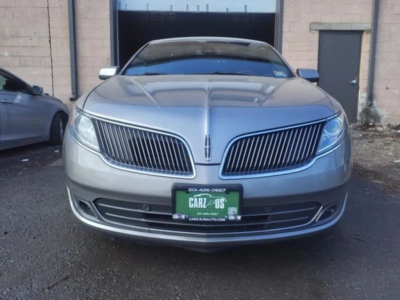2015 Lincoln MKS - Image 2 of 12