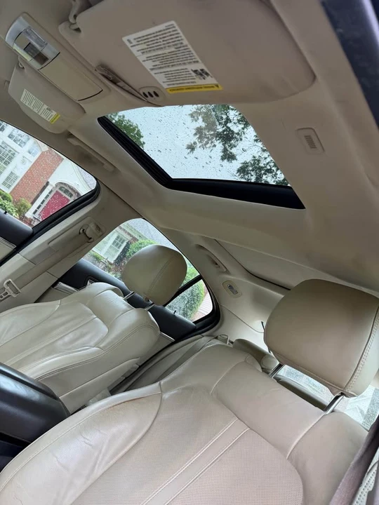2015 Lincoln MKS - Image 3 of 4
