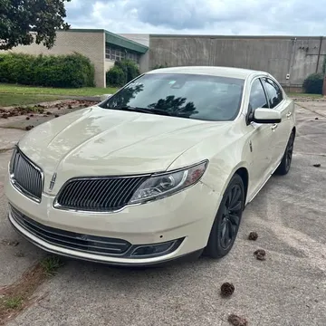 2015 Lincoln MKS Sedan 4D