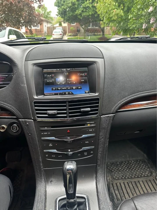 2015 Lincoln MKT - Image 6 of 10