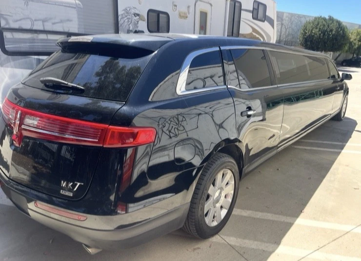 2015 Lincoln MKT - Image 3 of 7