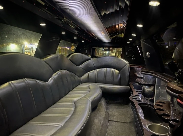 2015 Lincoln MKT - Image 4 of 16