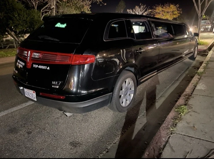 2015 Lincoln MKT - Image 6 of 7