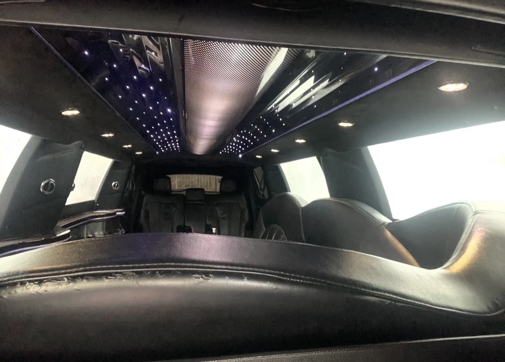 2015 Lincoln MKT - Image 8 of 11