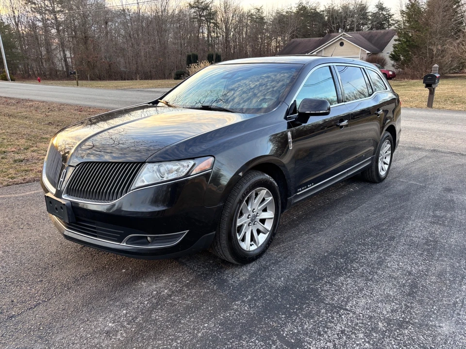 2015 Lincoln MKT - Image 3 of 18