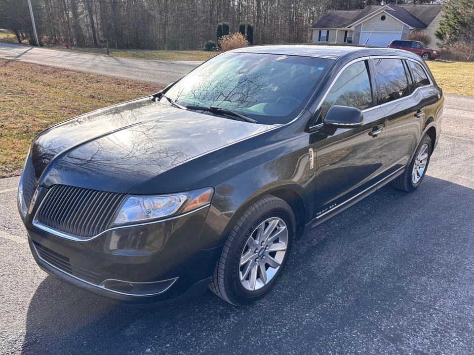 2015 Lincoln MKT - Image 4 of 21
