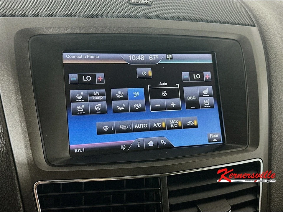 2015 Lincoln MKT - Image 18 of 21