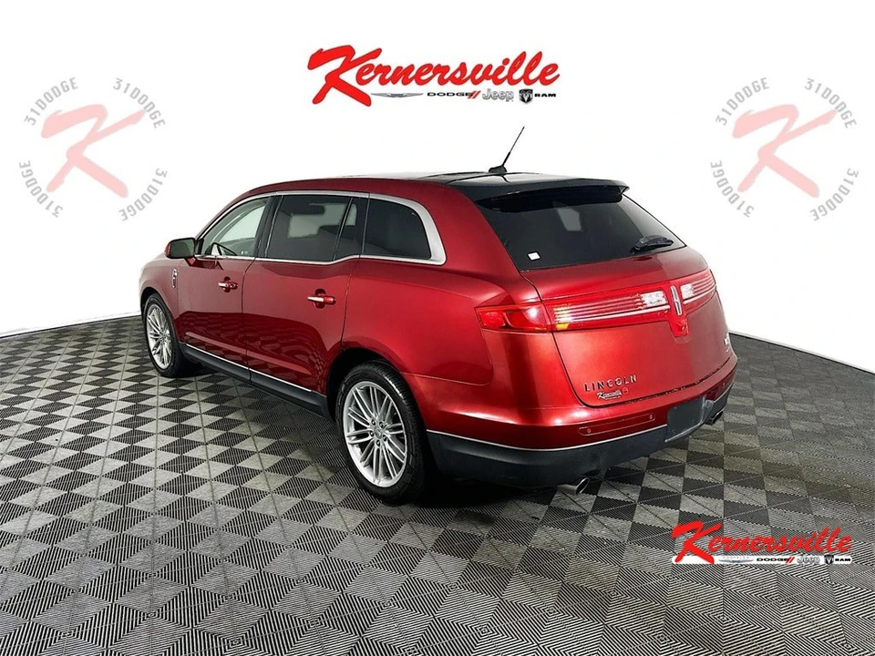 2015 Lincoln MKT - Image 5 of 21