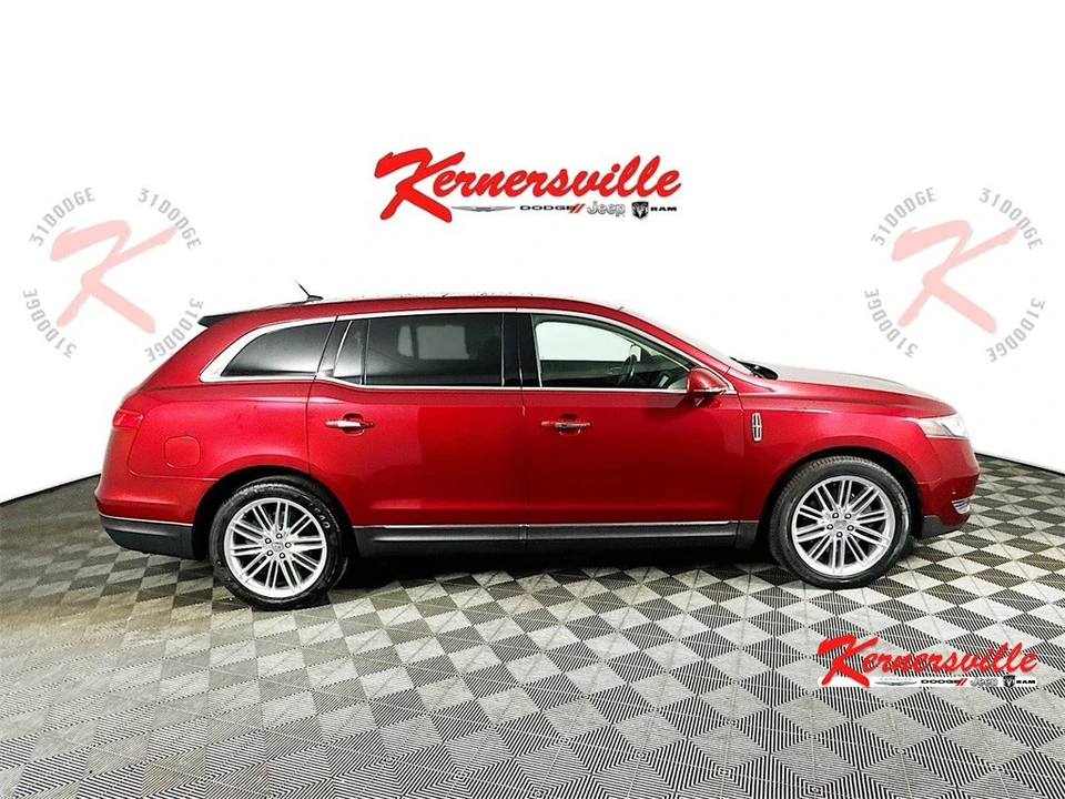 2015 Lincoln MKT - Image 8 of 12