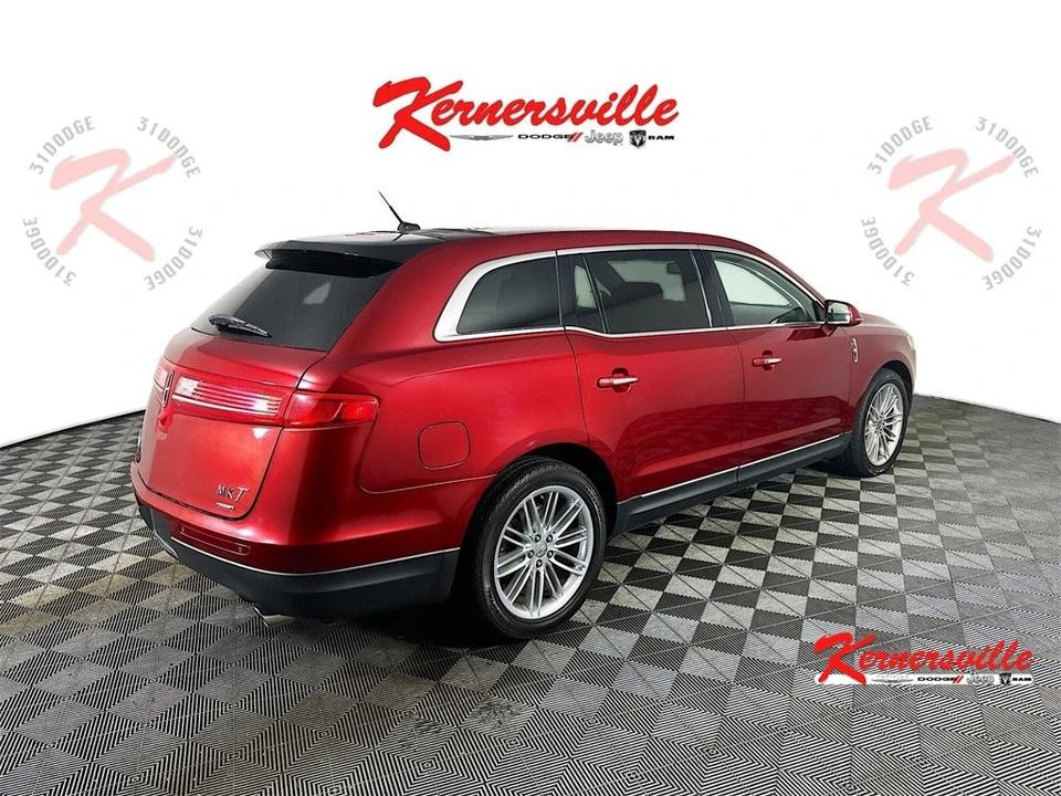 2015 Lincoln MKT - Image 7 of 21