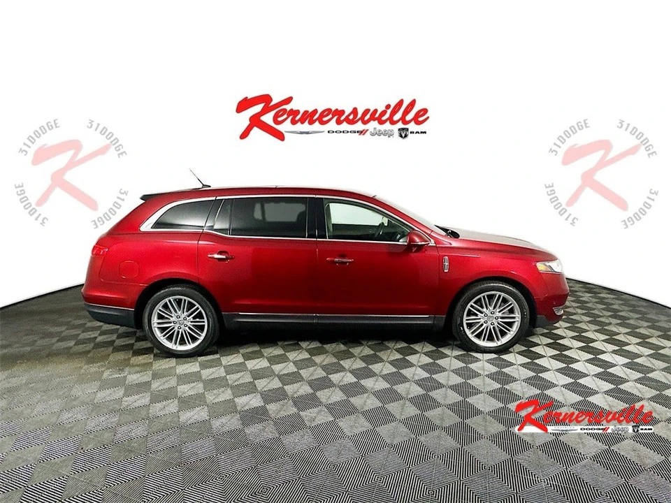 2015 Lincoln MKT - Image 8 of 21
