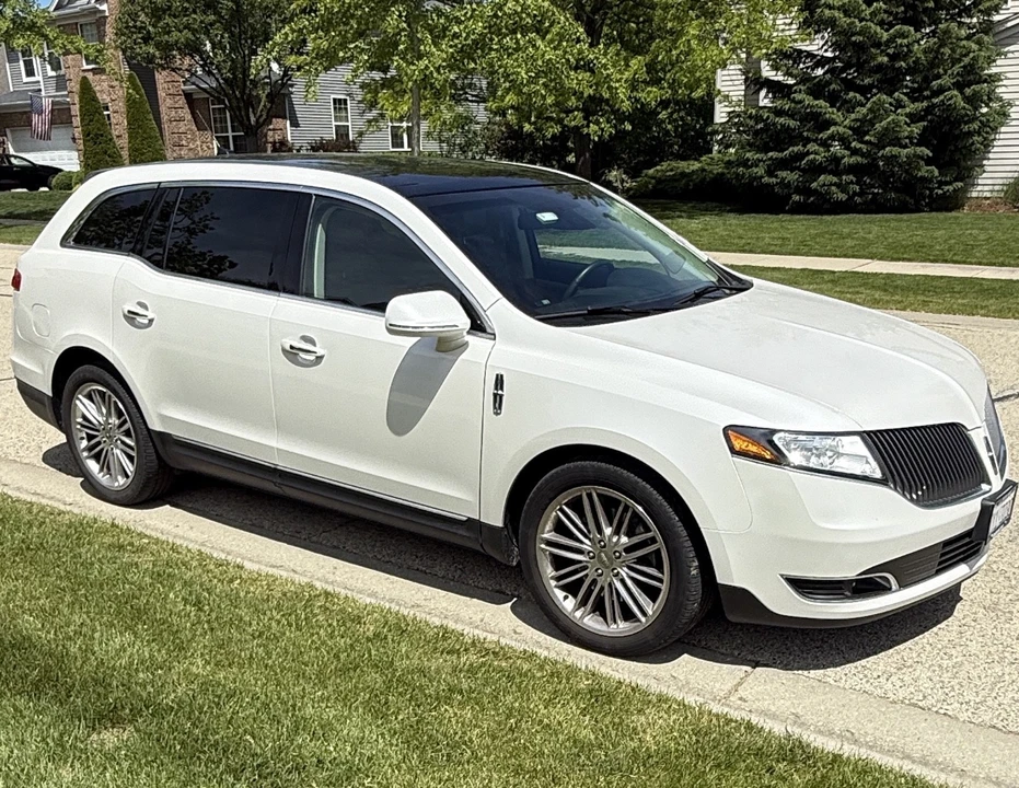 2015 Lincoln MKT - Image 20 of 21