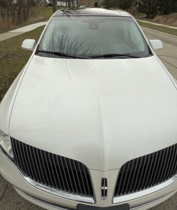 2015 Lincoln MKT - Image 8 of 21