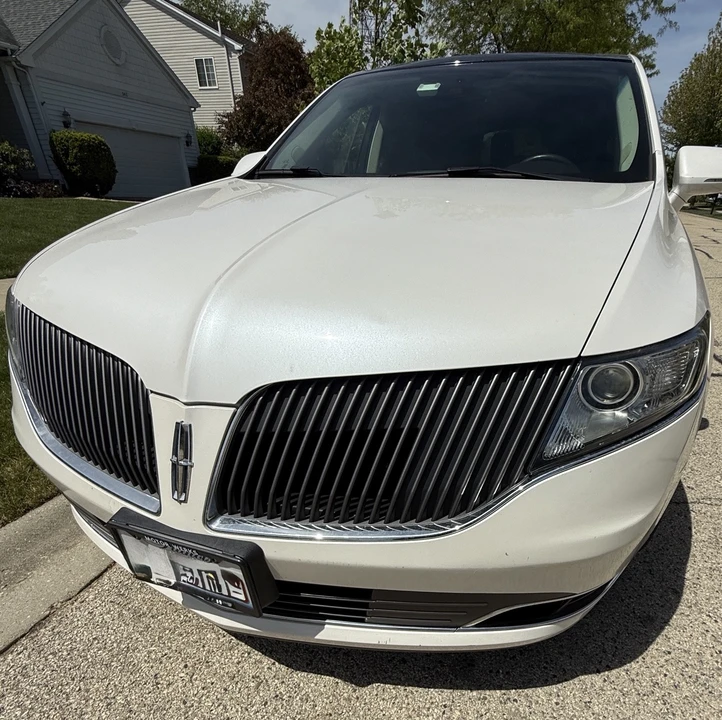 2015 Lincoln MKT - Image 18 of 21
