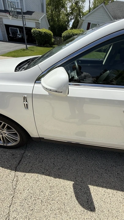 2015 Lincoln MKT - Image 15 of 21