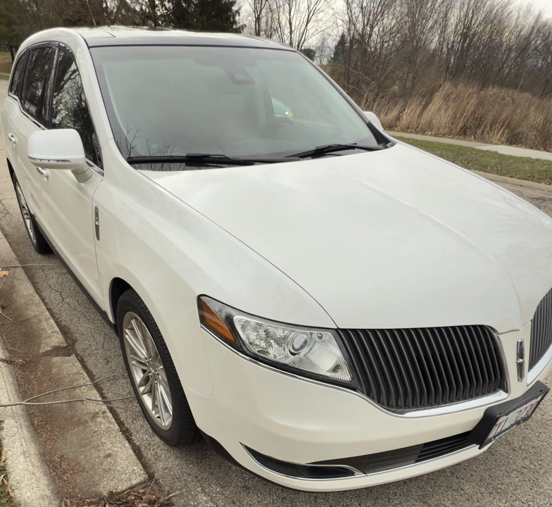 2015 Lincoln MKT - Image 9 of 21