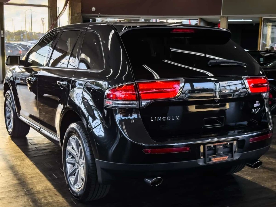 2015 Lincoln MKX - Image 11 of 12