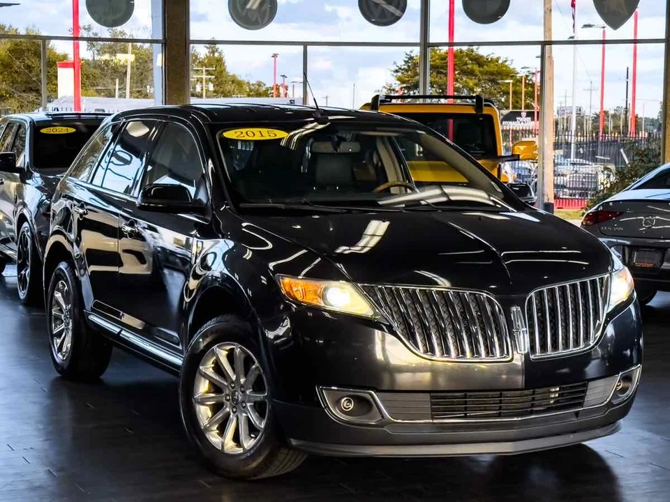 2015 Lincoln MKX - Image 2 of 12