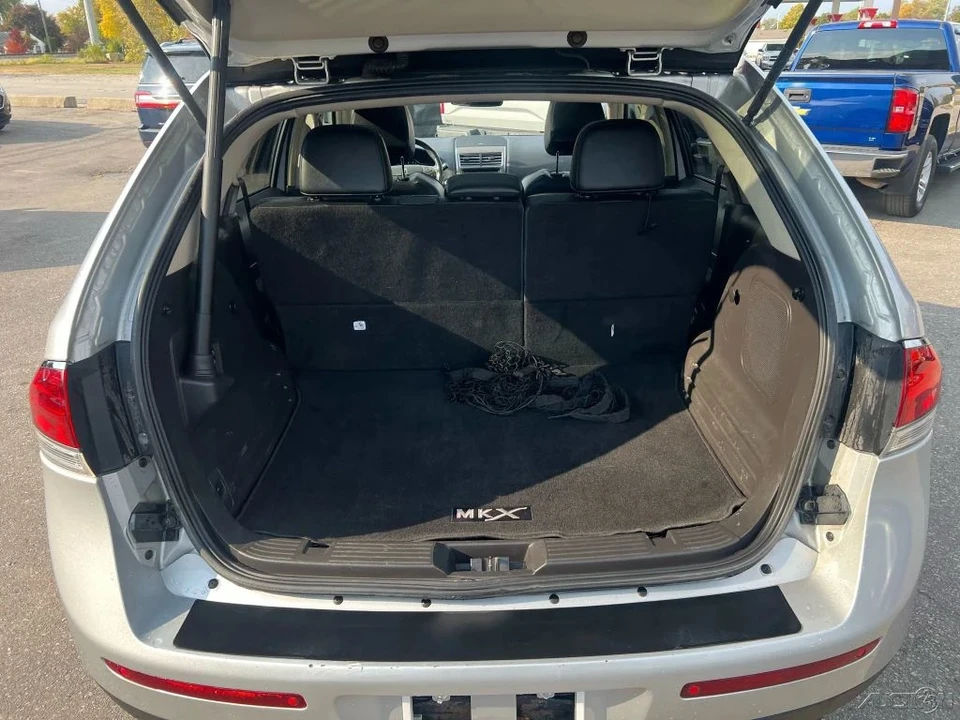 2015 Lincoln MKX - Image 10 of 12