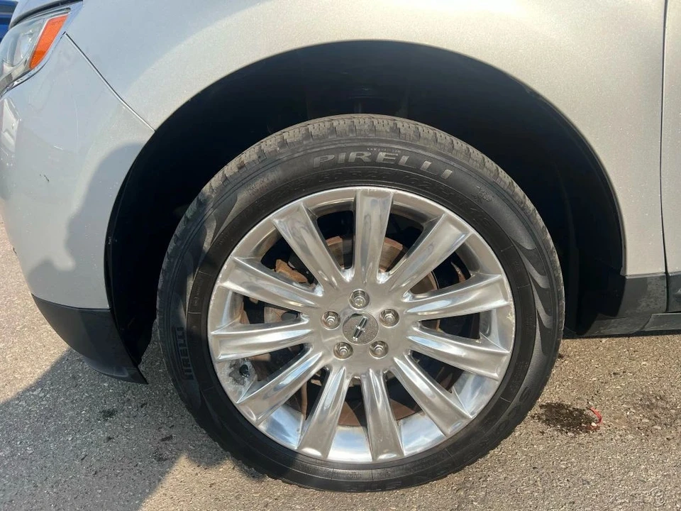 2015 Lincoln MKX - Image 13 of 21
