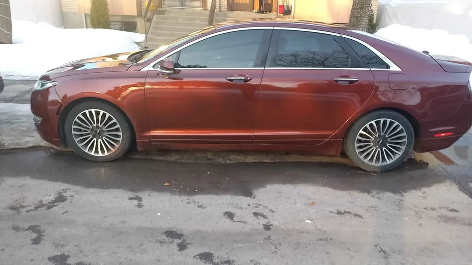 2015 Lincoln MKZ - Image 2 of 9