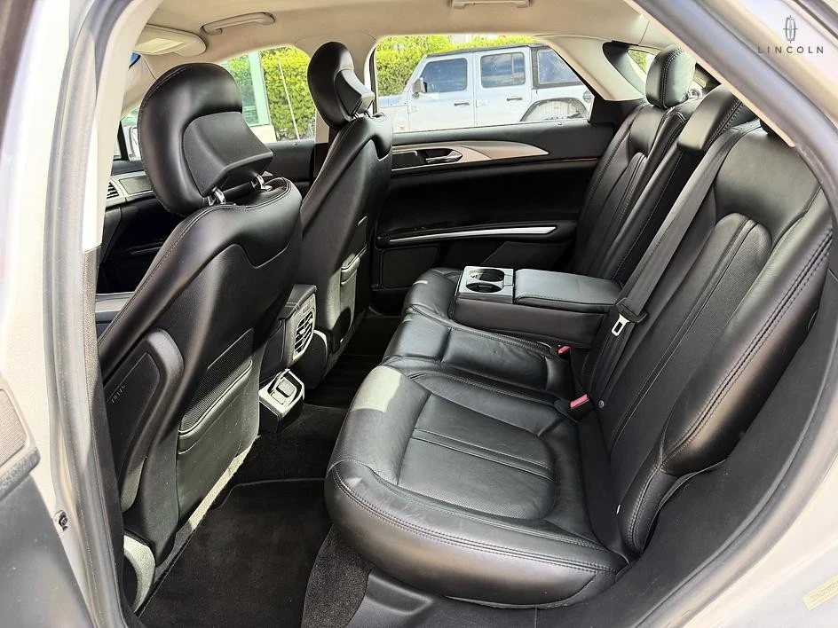 2015 Lincoln MKZ - Image 30 of 31
