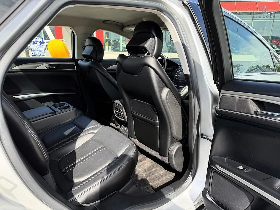 2015 Lincoln MKZ - Image 13 of 31