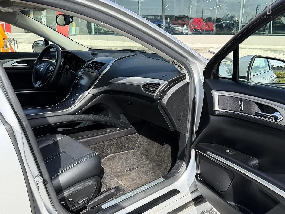2015 Lincoln MKZ - Image 15 of 31