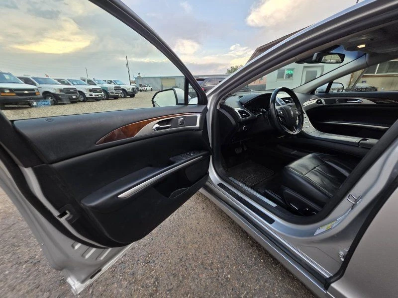 2015 Lincoln MKZ - Image 11 of 31