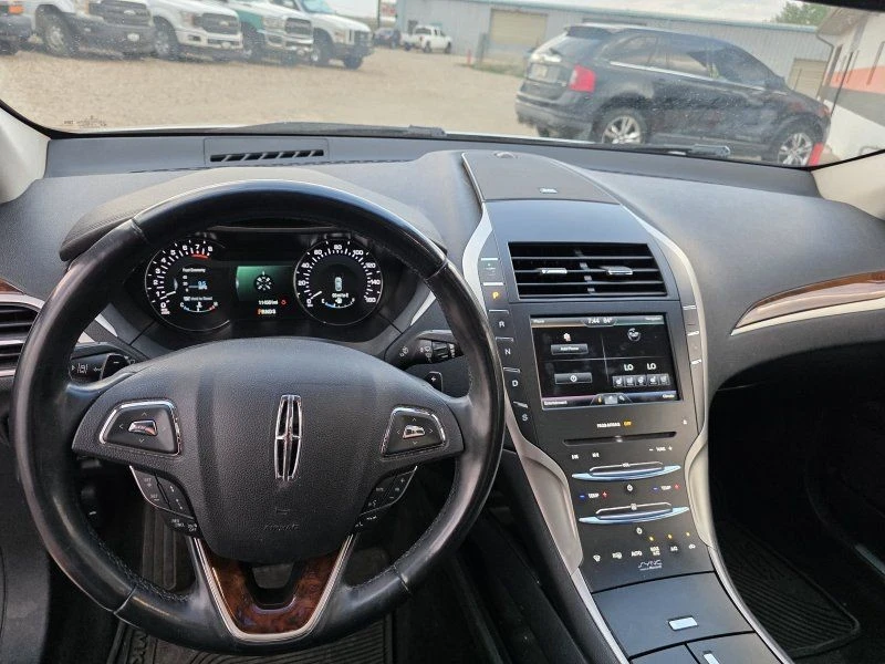 2015 Lincoln MKZ - Image 16 of 31