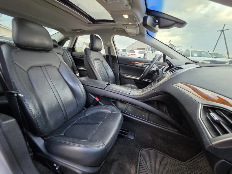 2015 Lincoln MKZ - Image 30 of 31