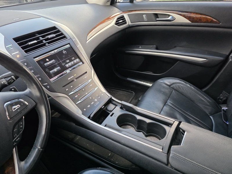2015 Lincoln MKZ - Image 18 of 31