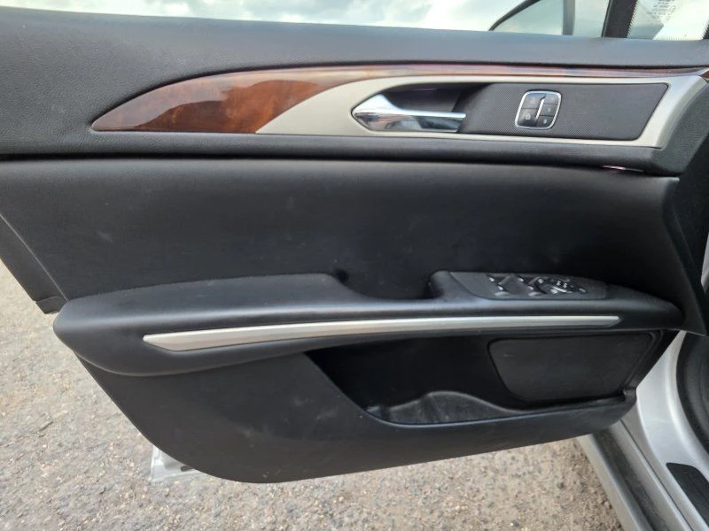 2015 Lincoln MKZ - Image 12 of 31