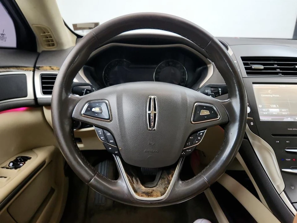 2015 Lincoln MKZ - Image 16 of 31