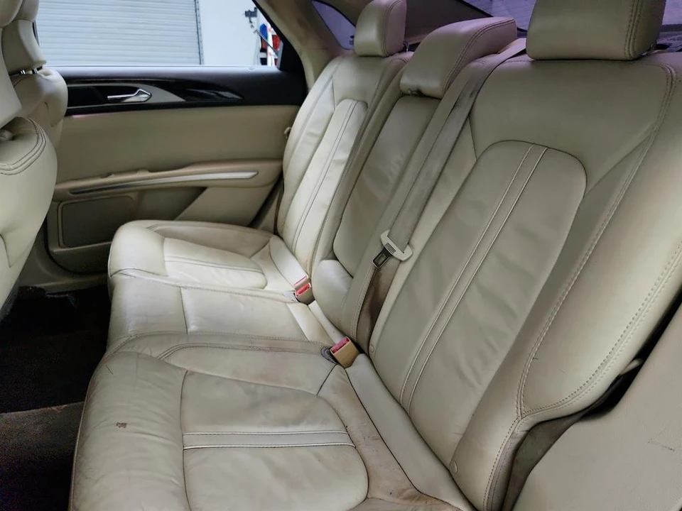 2015 Lincoln MKZ - Image 22 of 31