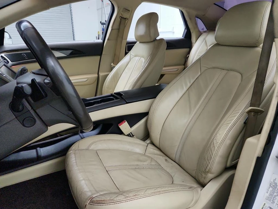 2015 Lincoln MKZ - Image 14 of 31