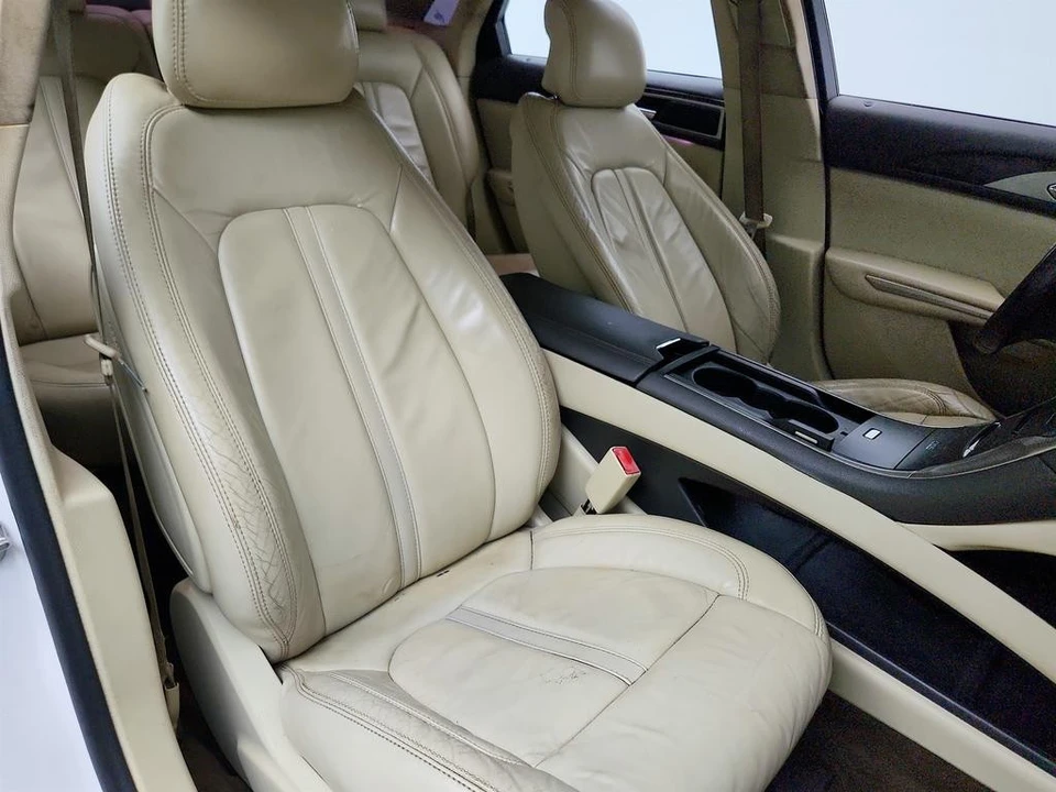 2015 Lincoln MKZ - Image 25 of 31