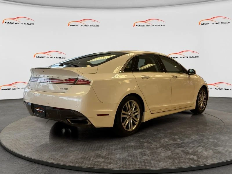 2015 Lincoln MKZ - Image 8 of 12