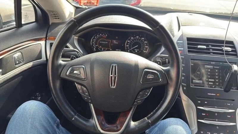 2015 Lincoln MKZ - Image 10 of 12
