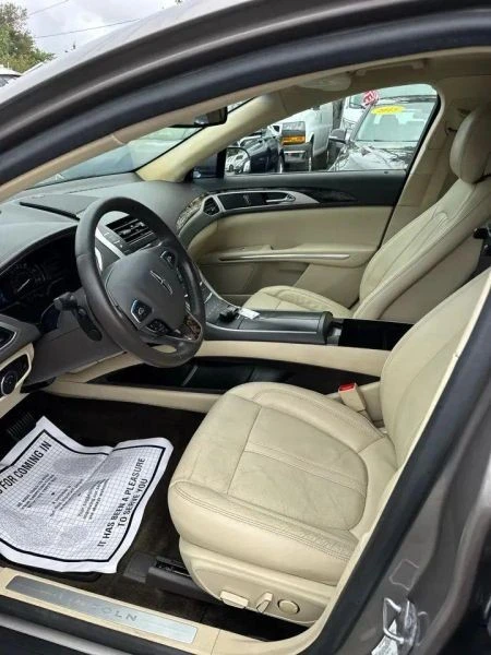 2015 Lincoln MKZ - Image 9 of 12