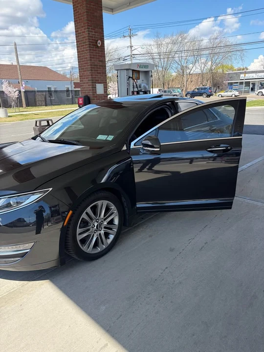 2015 Lincoln MKZ - Image 18 of 21
