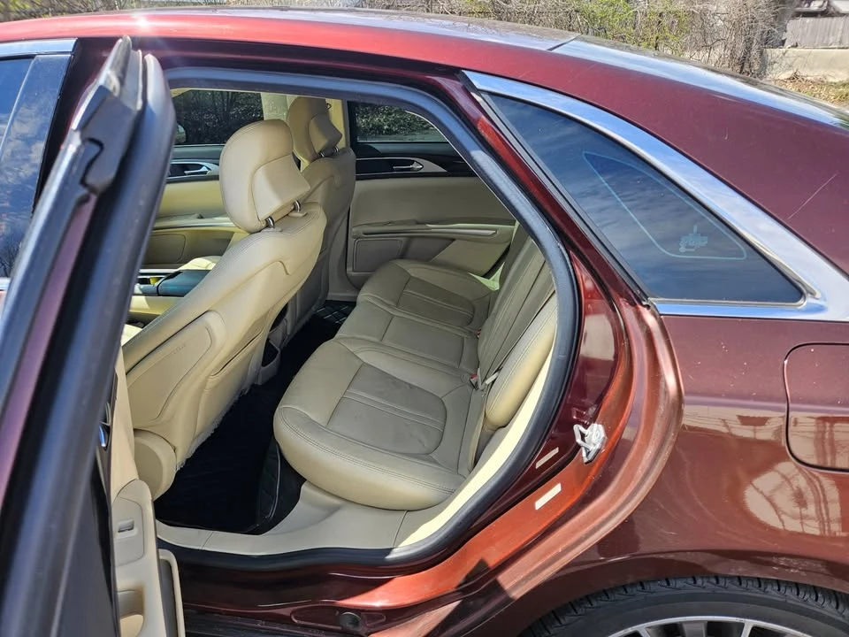 2015 Lincoln MKZ - Image 14 of 20