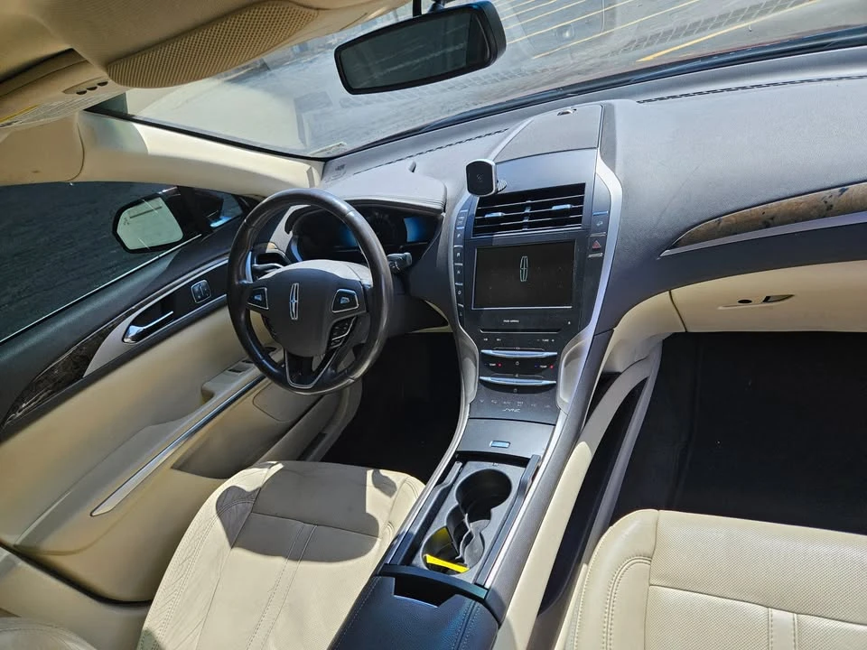 2015 Lincoln MKZ - Image 17 of 20