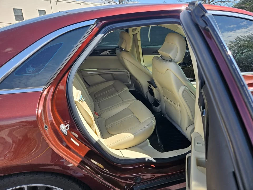 2015 Lincoln MKZ - Image 16 of 20