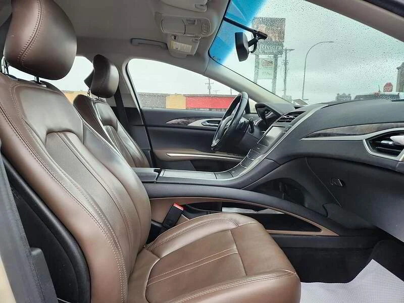 2015 Lincoln MKZ - Image 8 of 9
