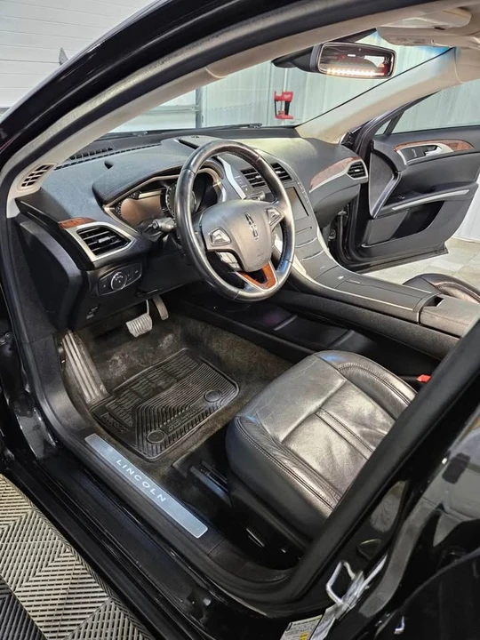 2015 Lincoln MKZ - Image 10 of 20