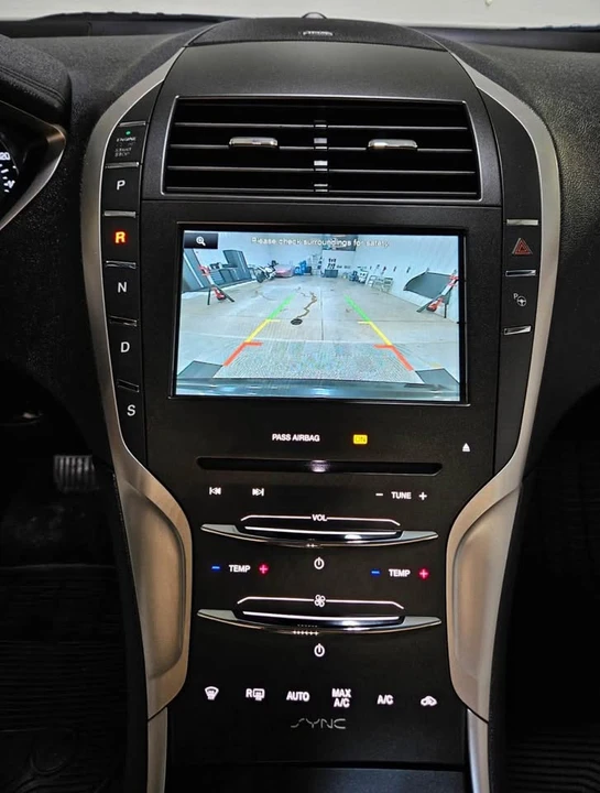 2015 Lincoln MKZ - Image 14 of 20