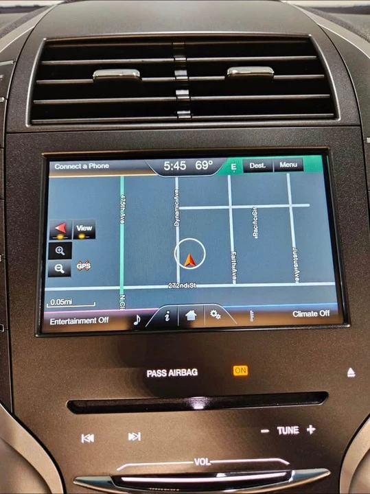 2015 Lincoln MKZ - Image 13 of 20