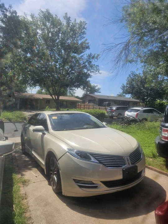 2015 Lincoln MKZ - Image 3 of 3